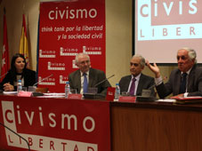 Pedro Schwartz en el Día de la Liberación Fiscal: “Rajoy sí tiene otra opción que subir los impuestos”