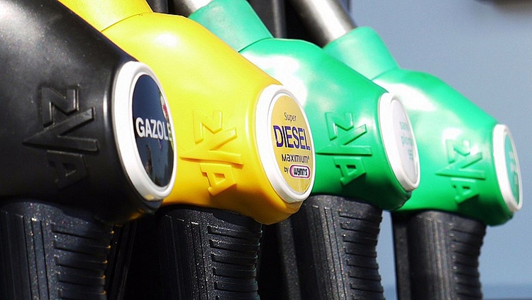El gobierno se aprovecha del totum revolutum del mercado de carburantes