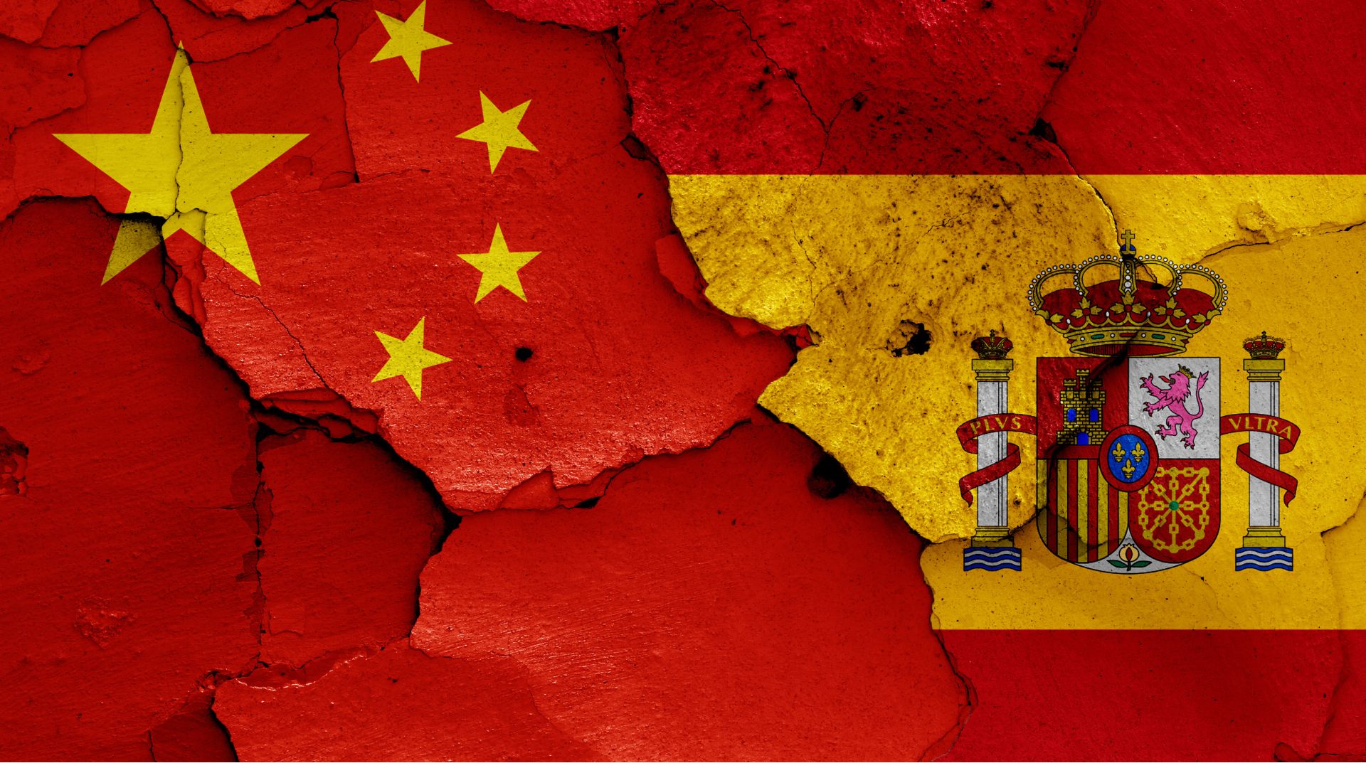 El análisis de Florentino Portero: «Pedro Sánchez se va a China a hacer campaña»
