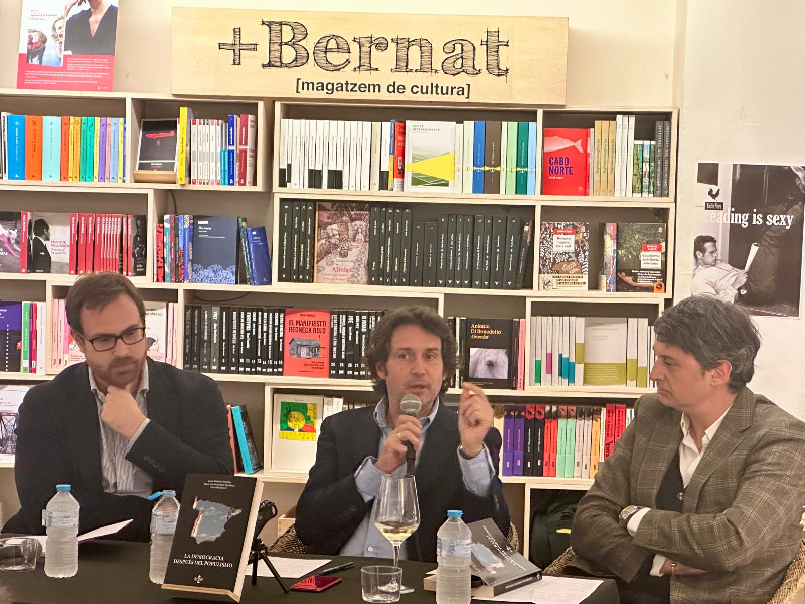 Presentación del libro «La democracia después del populismo» con Javier Redondo, Iñaki Ellakuría y Albert Guivernau
