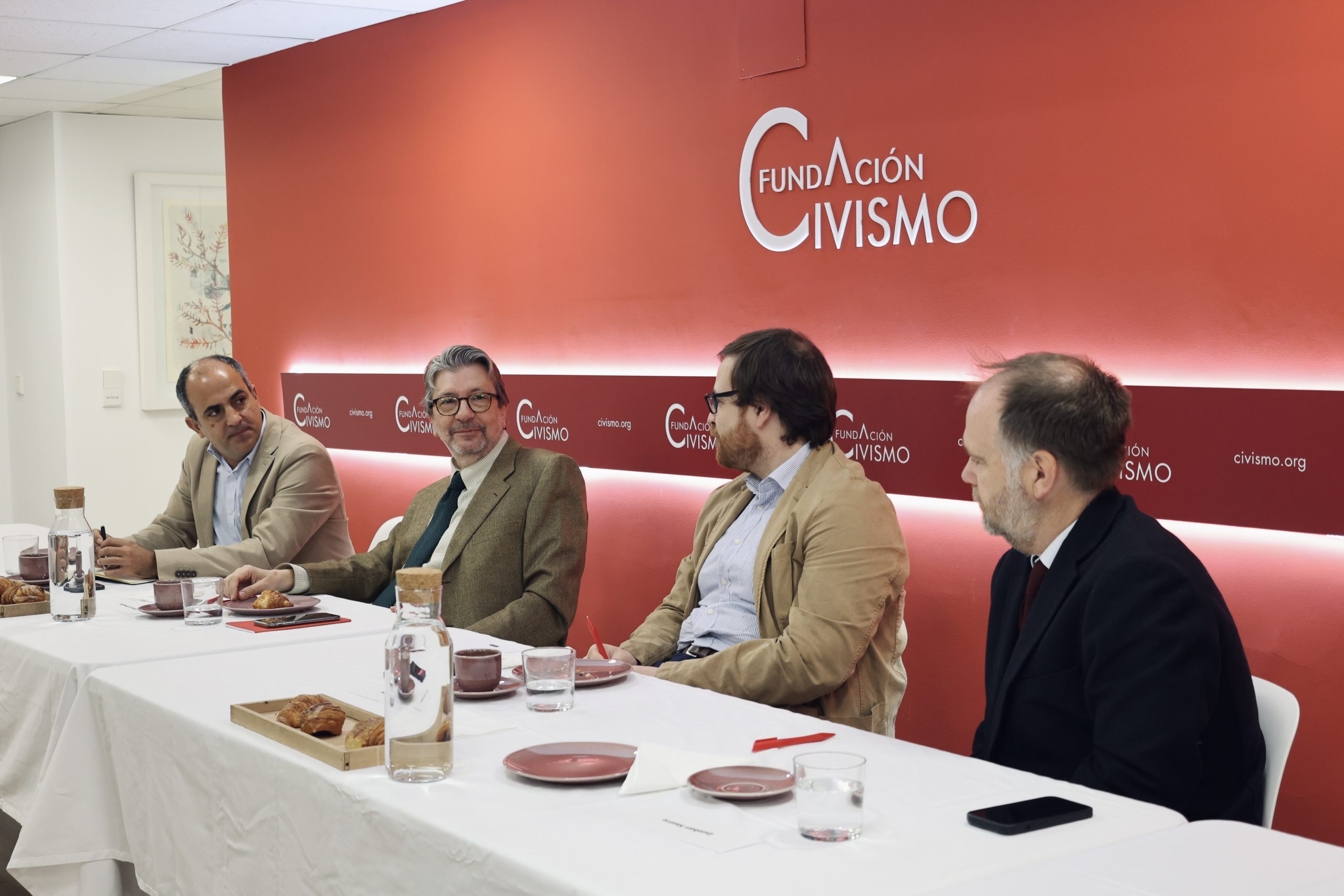 El periodista de ABC Ignacio Camacho protagoniza el nuevo Desayuno «Líderes de Información» de la Fundación Civismo