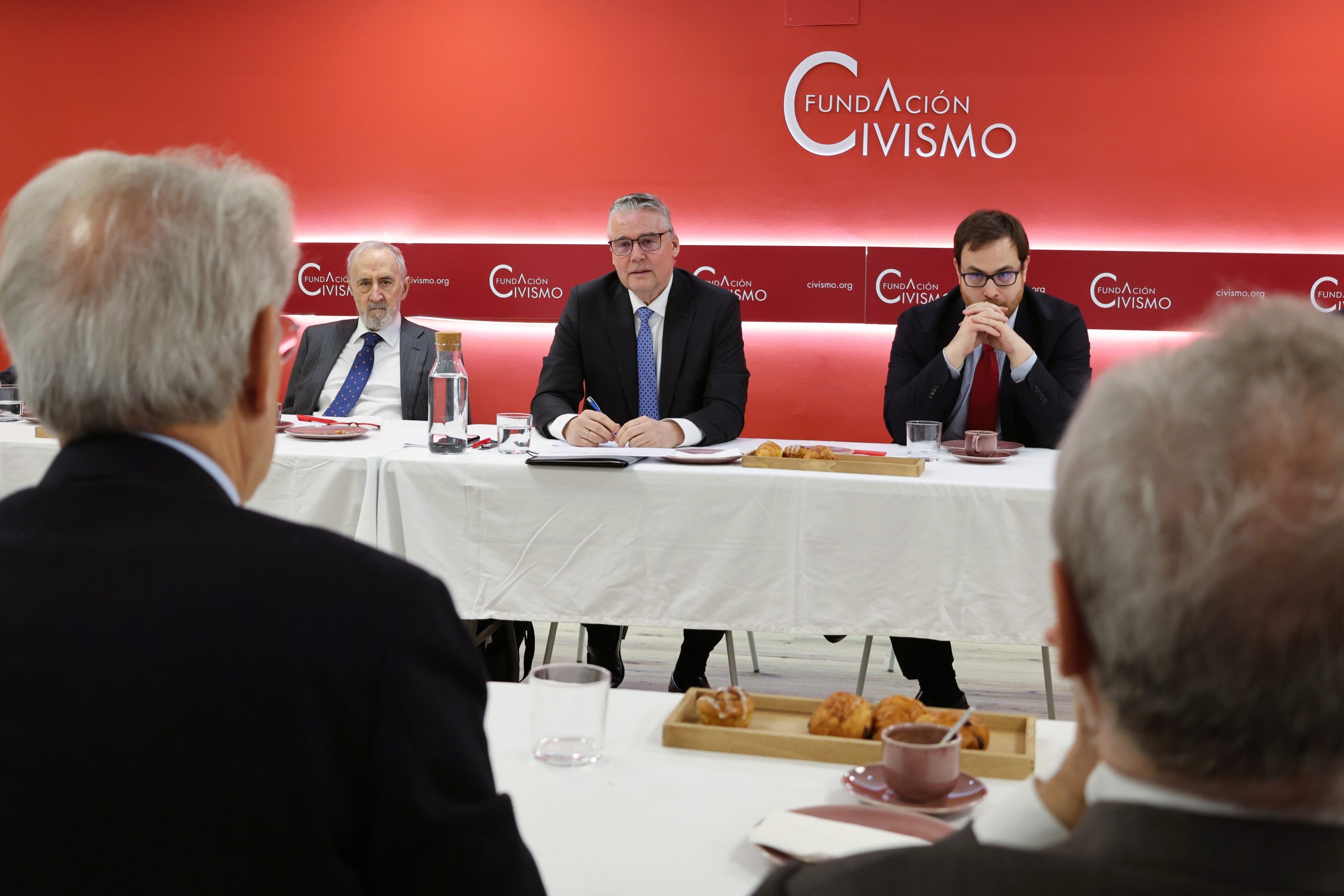 «Ser capaces de luchar para no tener que luchar»