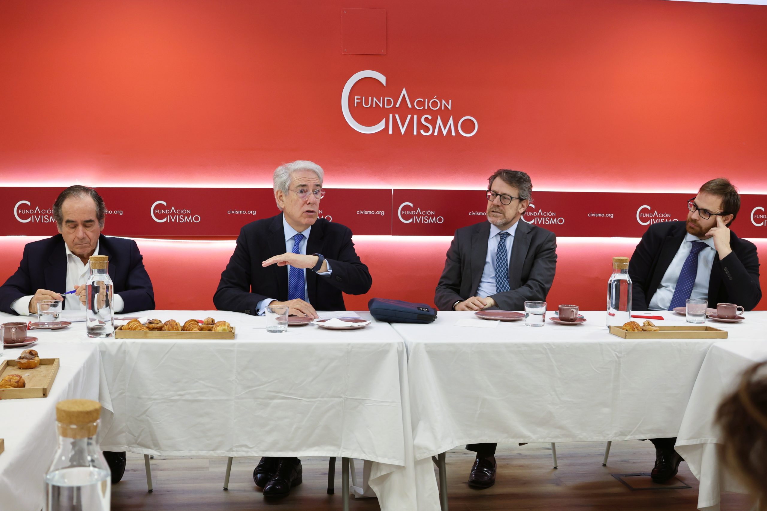 «Nunca ha habido tanta información, pero nunca ha sido tan poco fiable»