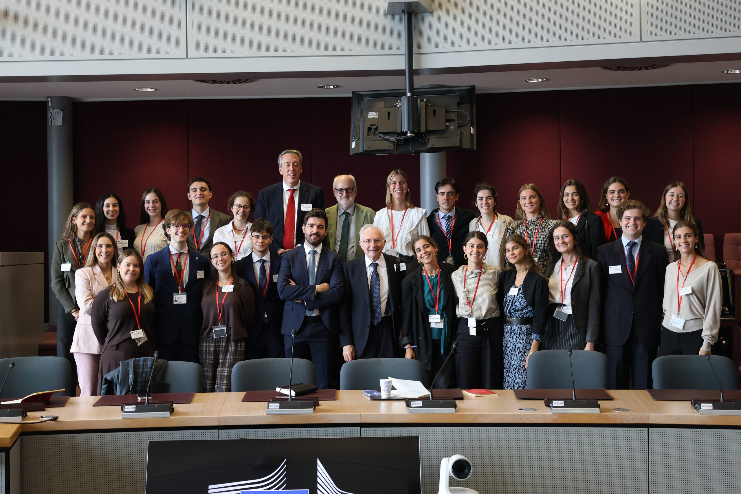 Los alumnos de la VII edición de la Escuela de Libertad visitan las Instituciones Europeas